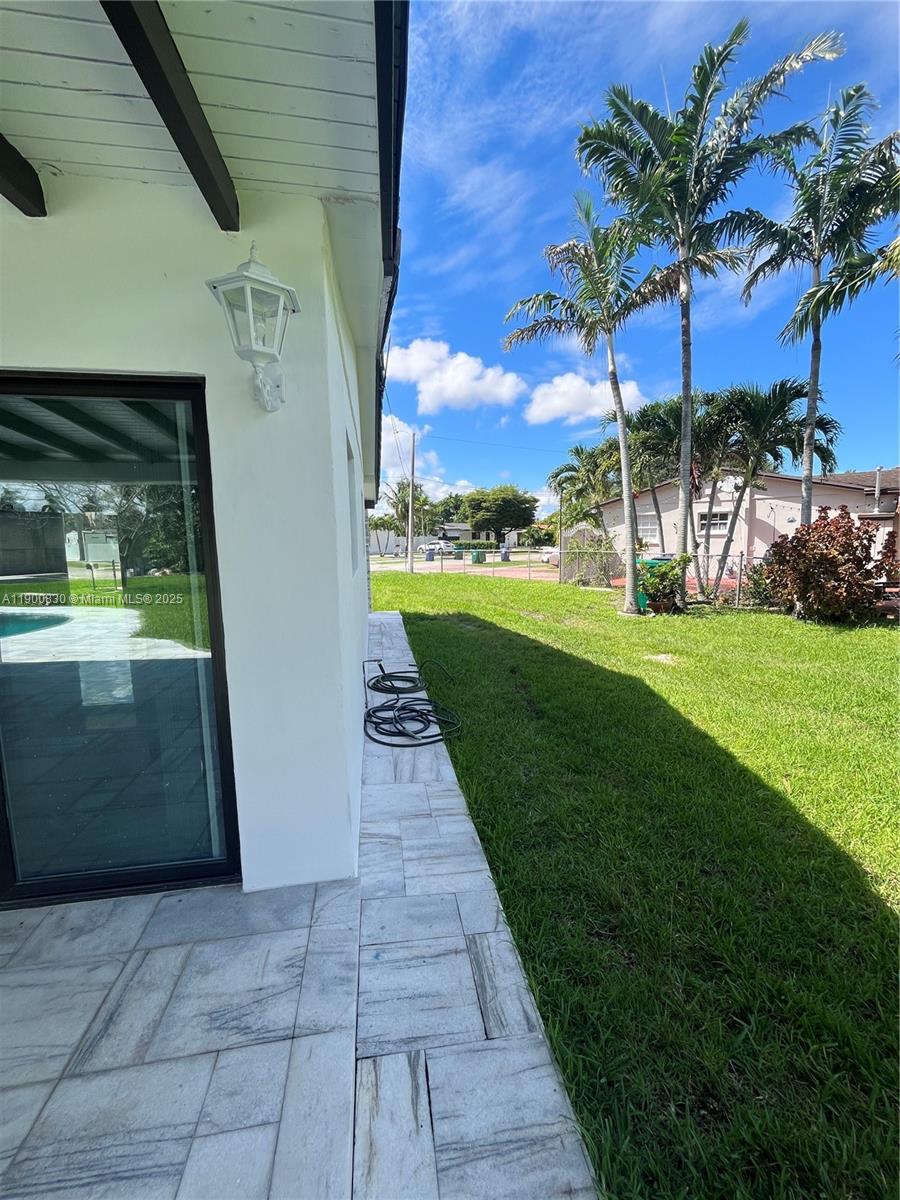 SOUTHERN ESTS - Residential Lease