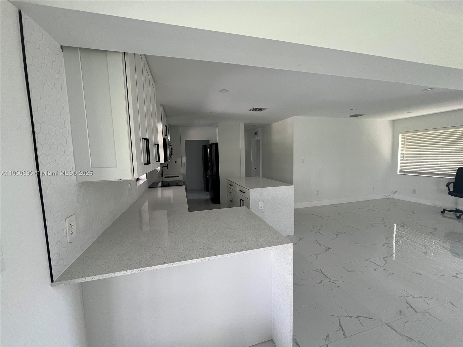 SOUTHERN ESTS - Residential Lease