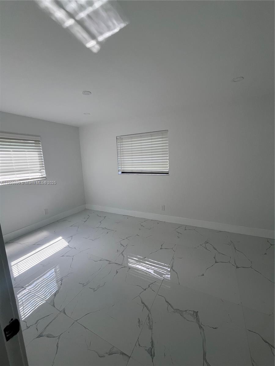 SOUTHERN ESTS - Residential Lease