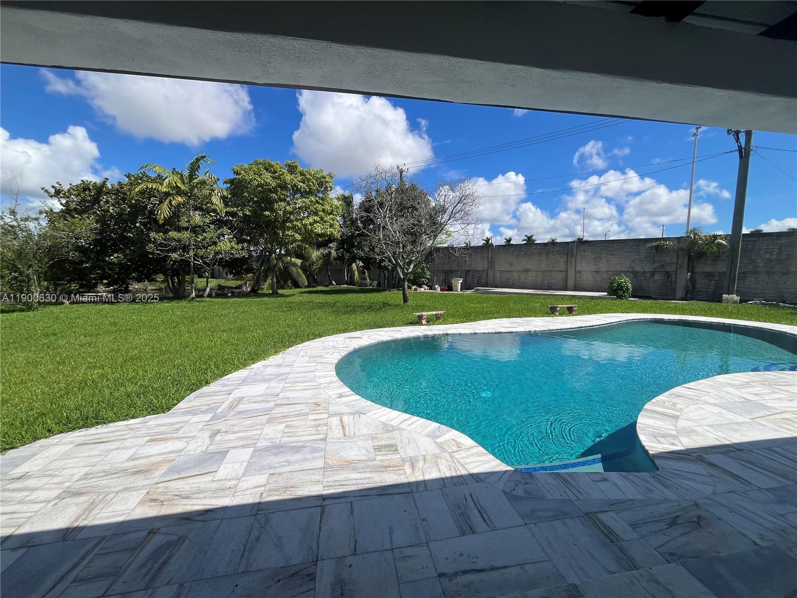 SOUTHERN ESTS - Residential Lease