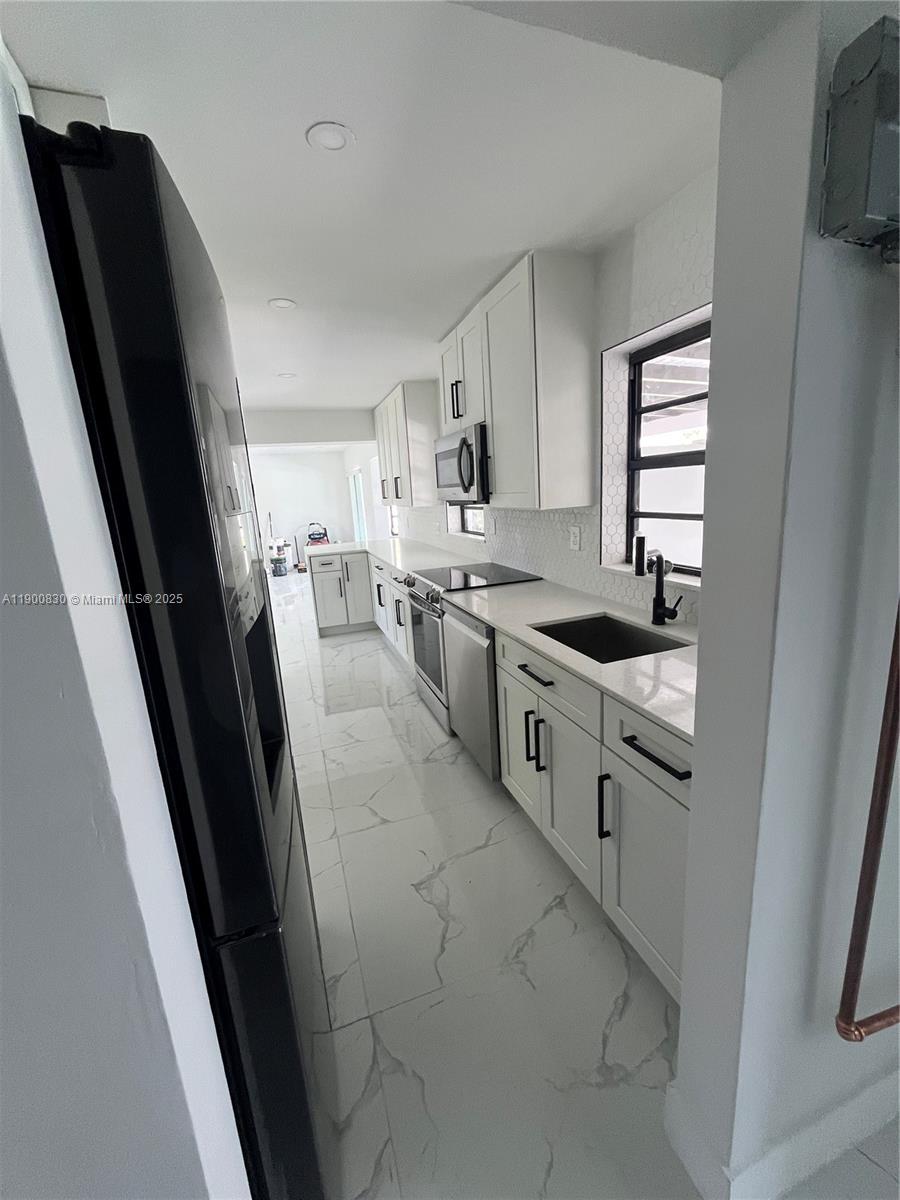 SOUTHERN ESTS - Residential Lease