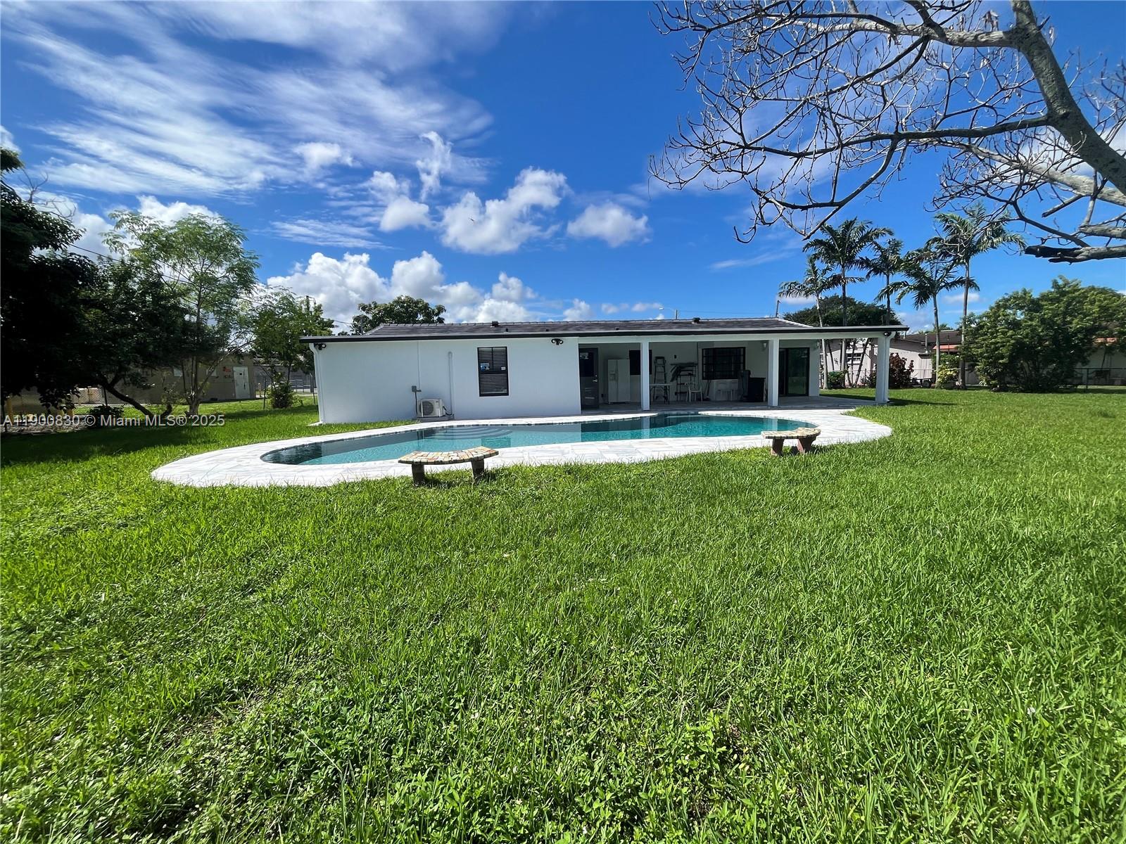 SOUTHERN ESTS - Residential Lease