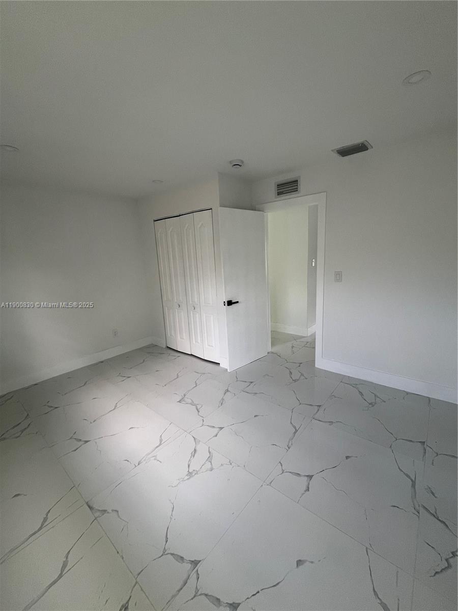 SOUTHERN ESTS - Residential Lease