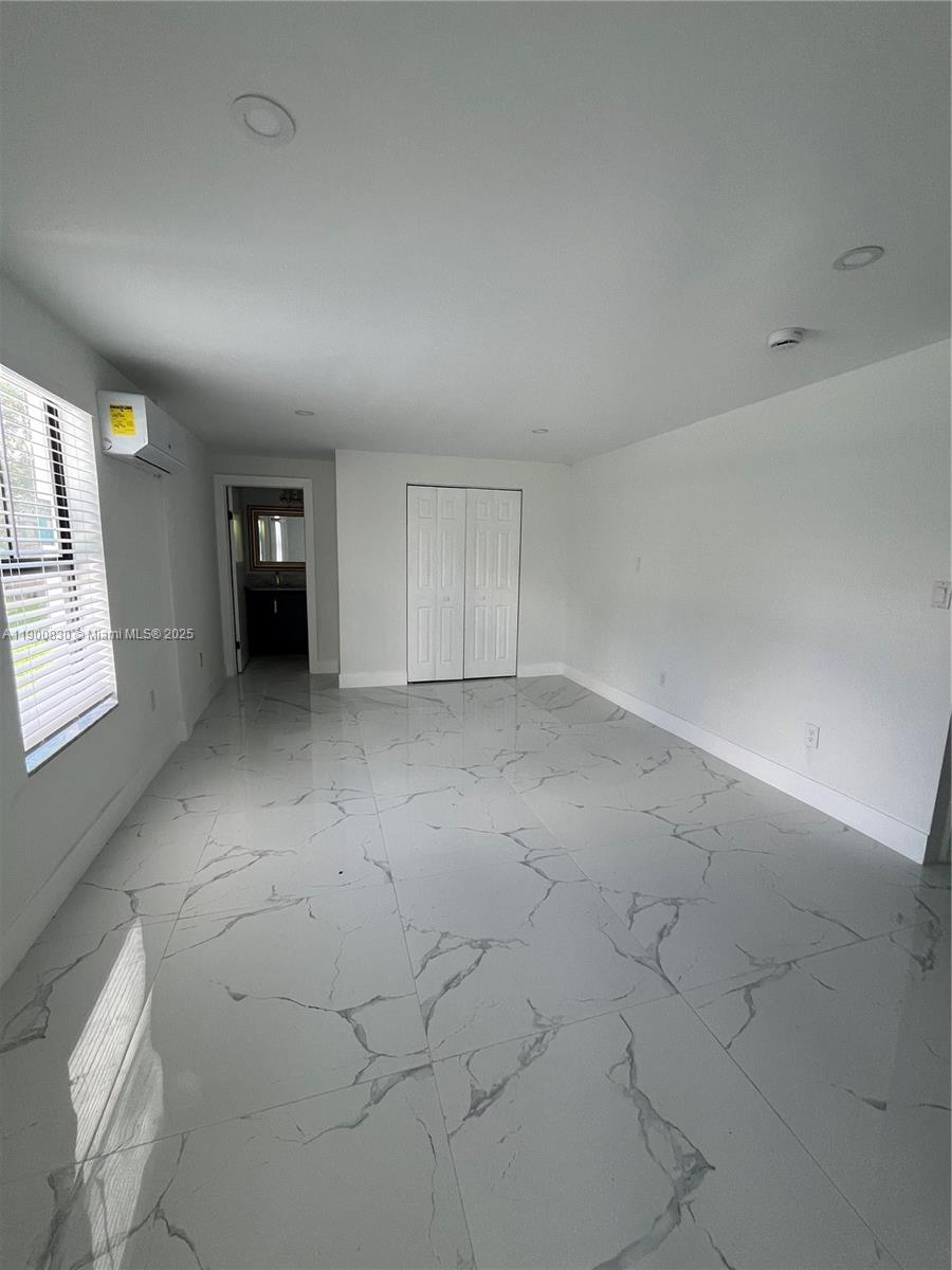 SOUTHERN ESTS - Residential Lease