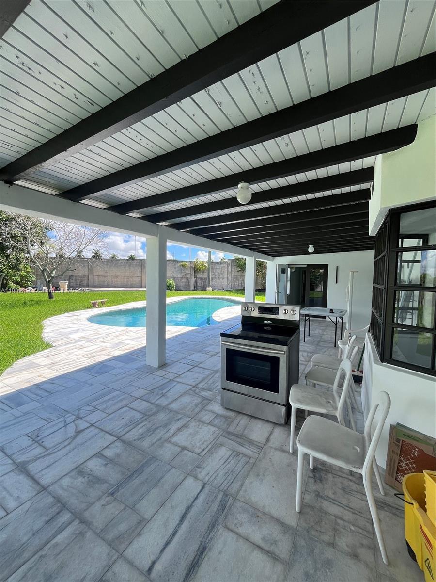 SOUTHERN ESTS - Residential Lease