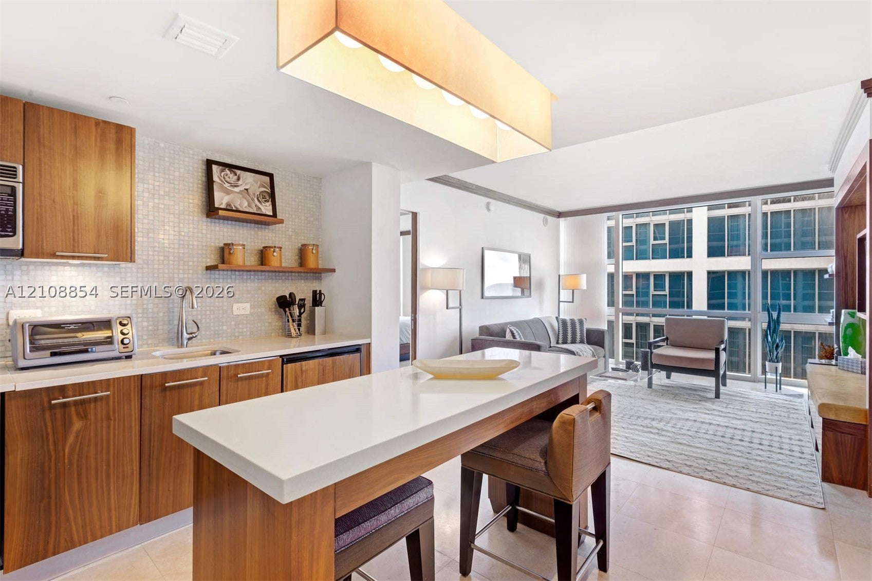 6801 Collins Ave 909