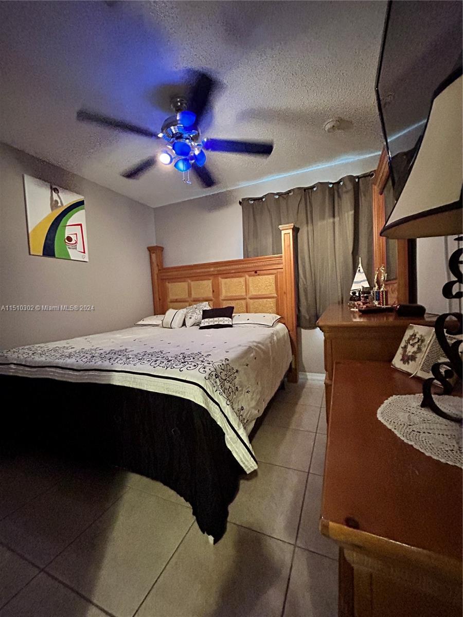 SABRINA TWINHOMES SUB - Residential