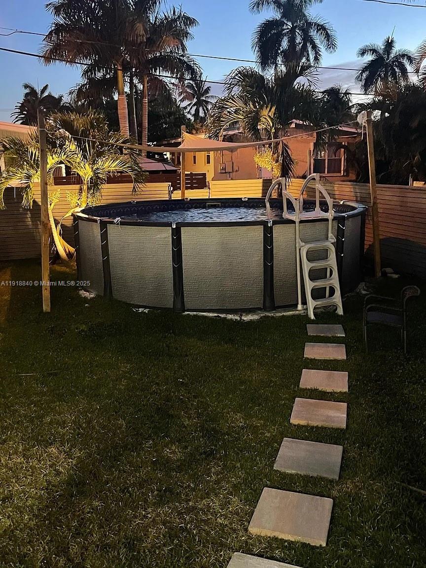 HOLLYWOOD LAKES SECTION - Residential Lease