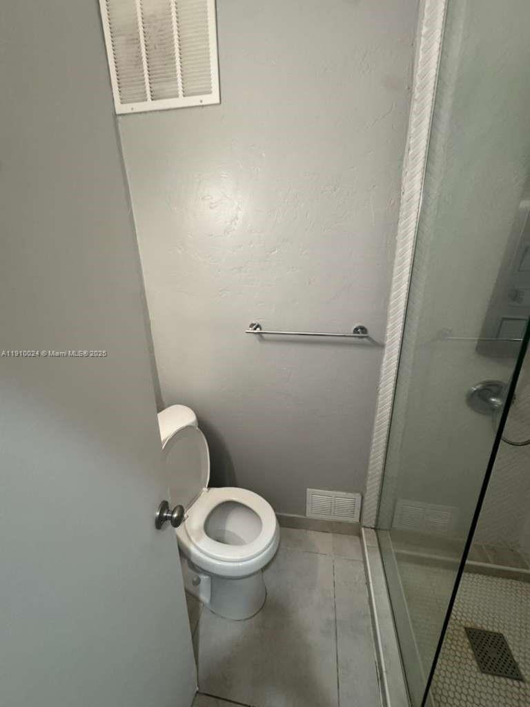 FAIRGREEN R/S - Residential Lease