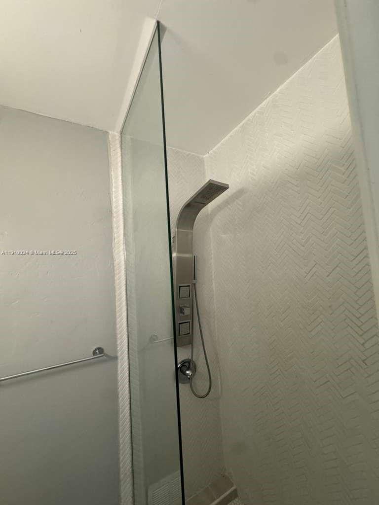 FAIRGREEN R/S - Residential Lease