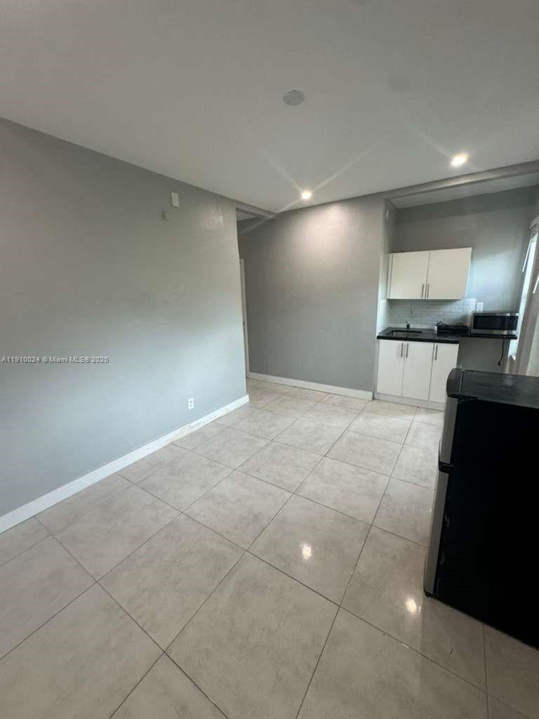 FAIRGREEN R/S - Residential Lease