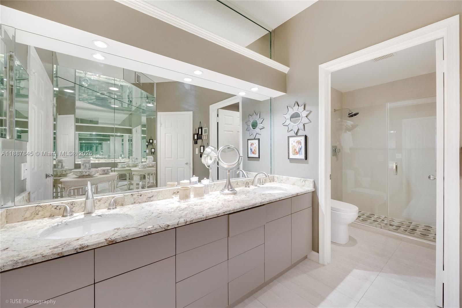 MYSTIC POINTE TOWER 500 C - Residential