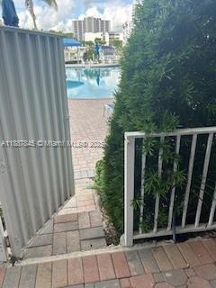 MYSTIC POINTE TOWER 500 C - Residential