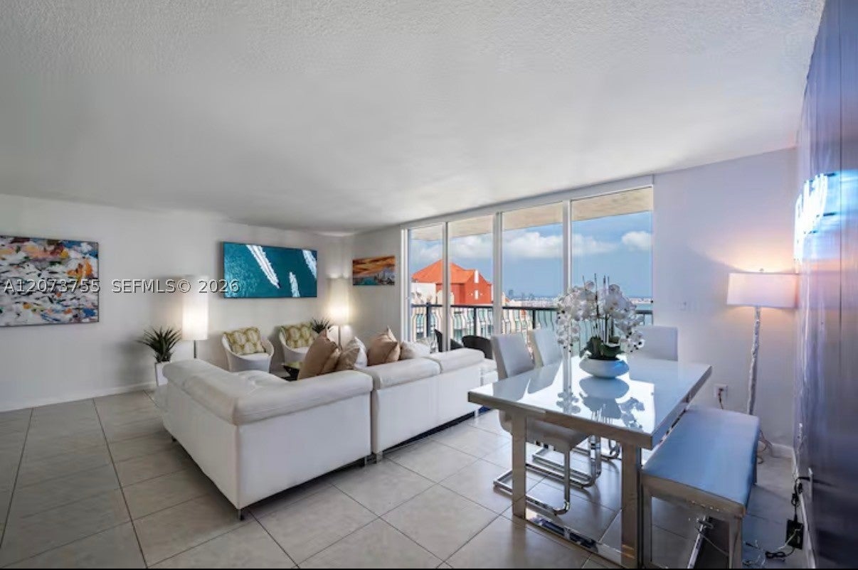 1200 Brickell Bay Dr 4101