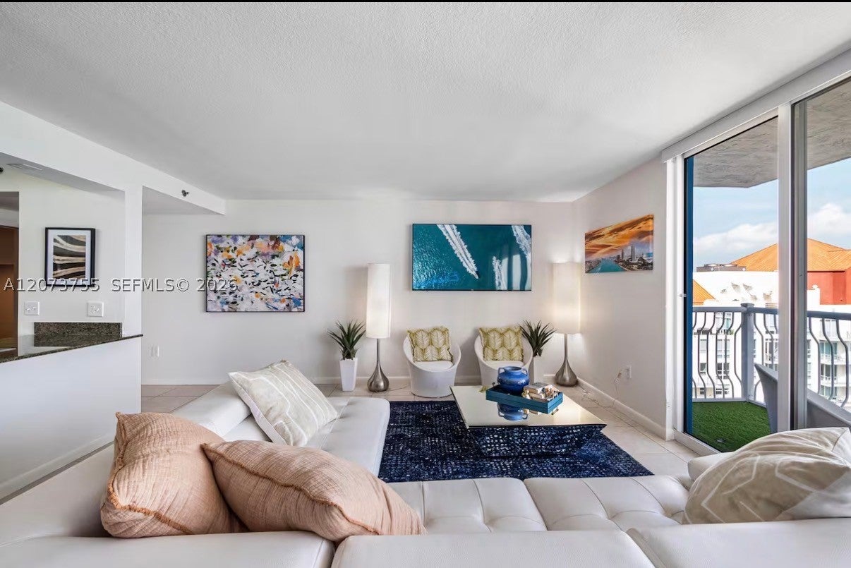 1200 Brickell Bay Dr 4101
