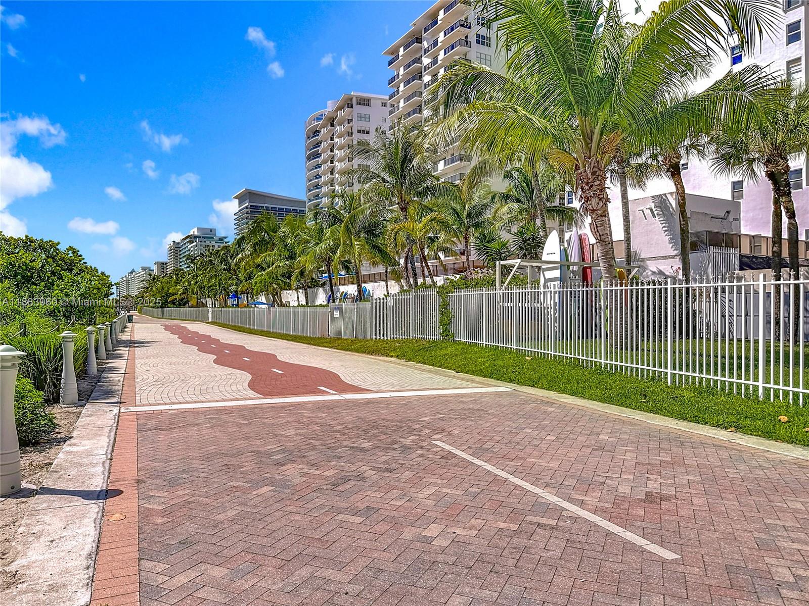 LE TRIANON CONDO - Residential