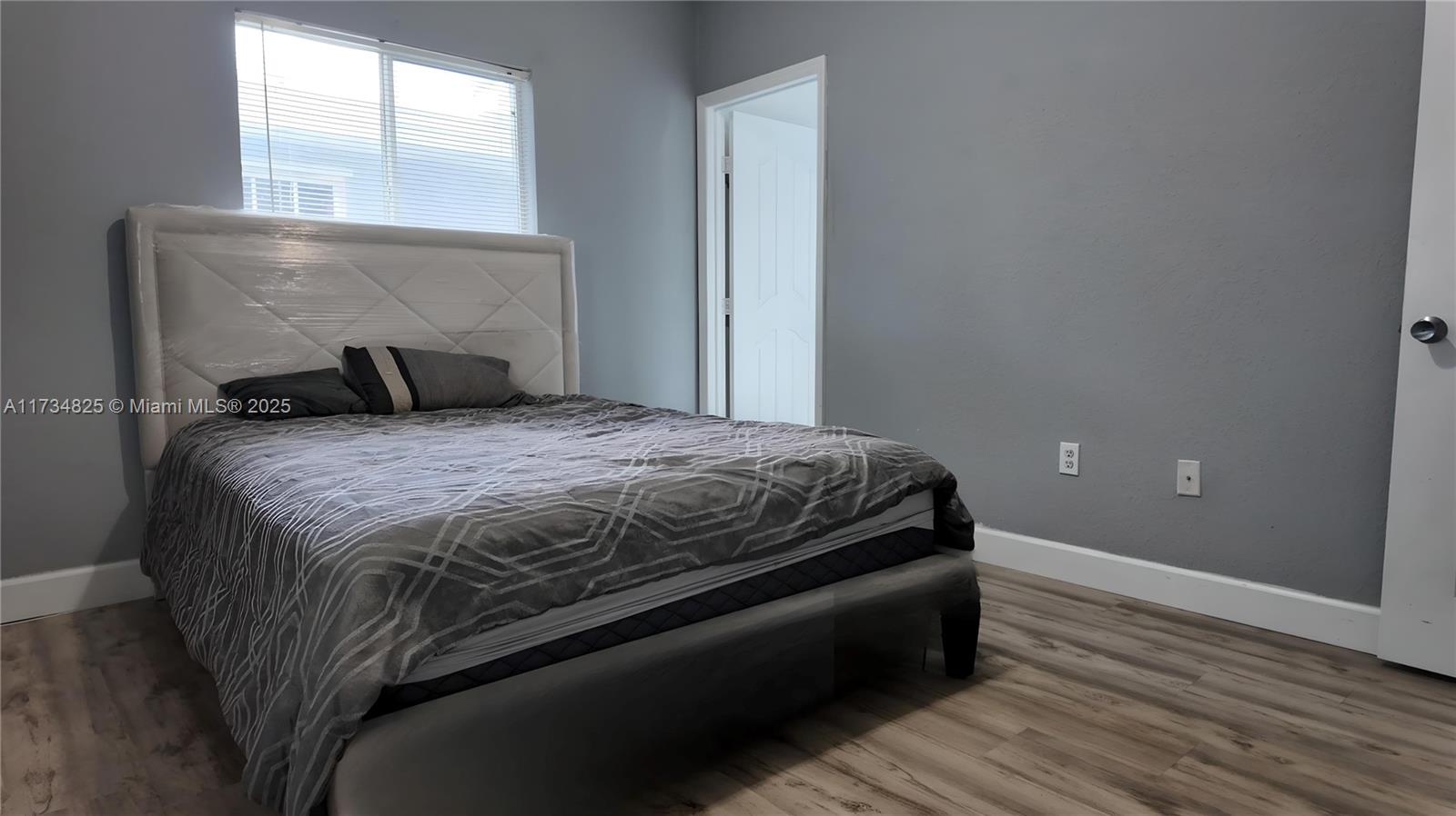 SUNNY SLOPE PK - Residential