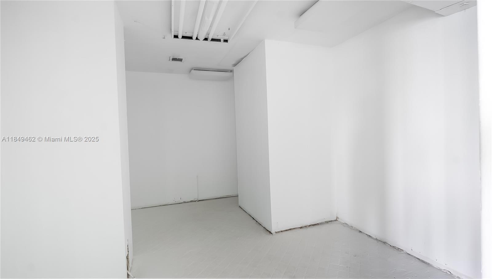 JOCKEY CLUB CONDO - Residential