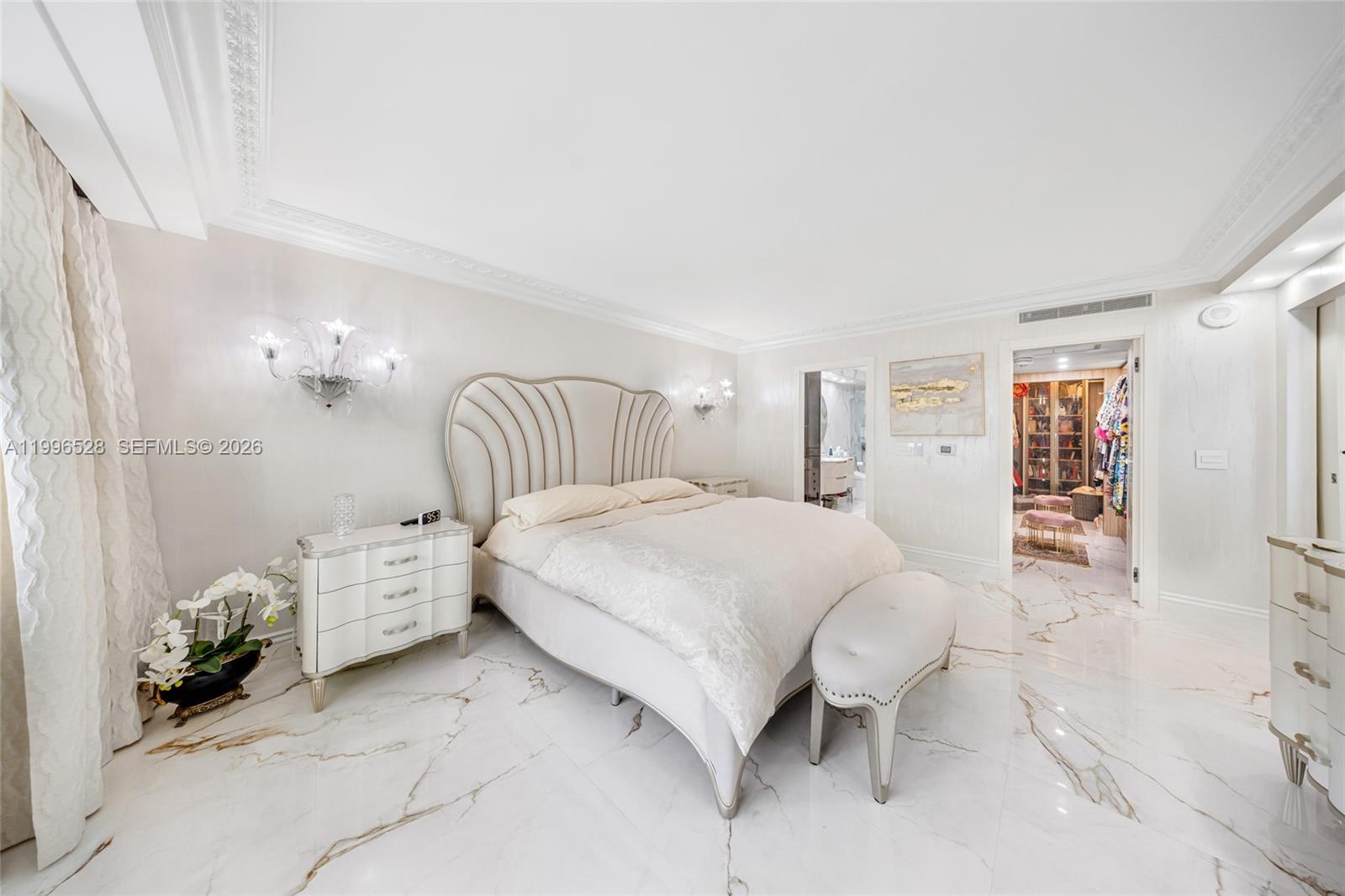 BALMORAL CONDO - Residential