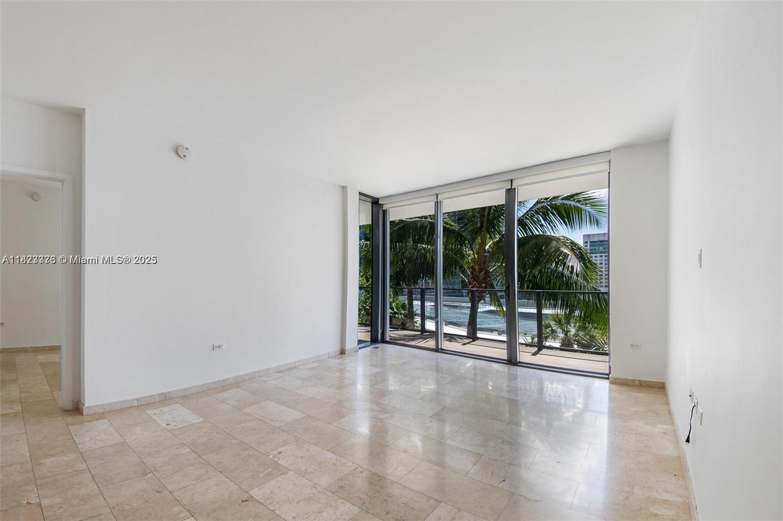 68 SE 6th St 806