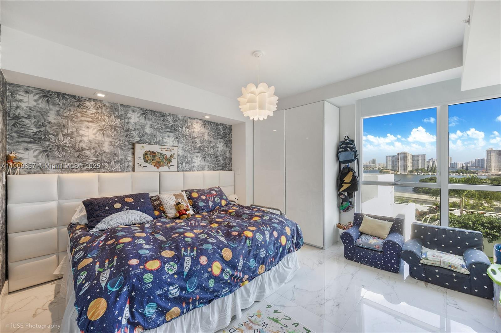 400 SUNNY ISLES CONDO WES - Residential Lease