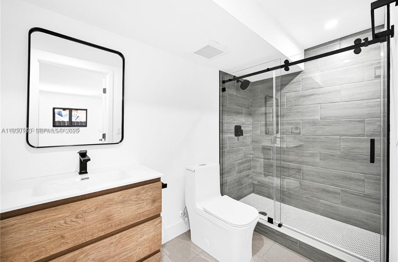 IDLEWILD PARK - Residential Lease