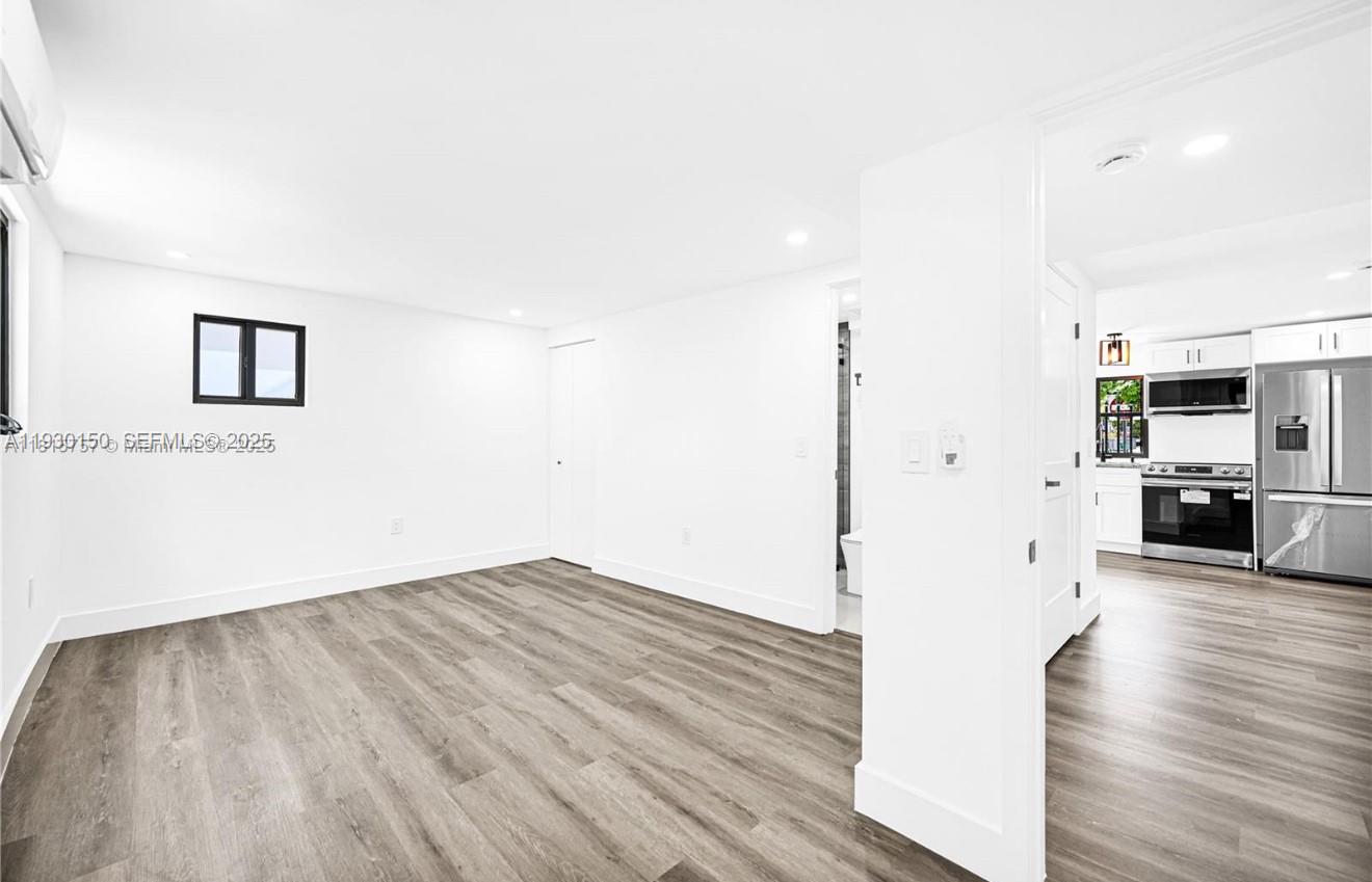 IDLEWILD PARK - Residential Lease