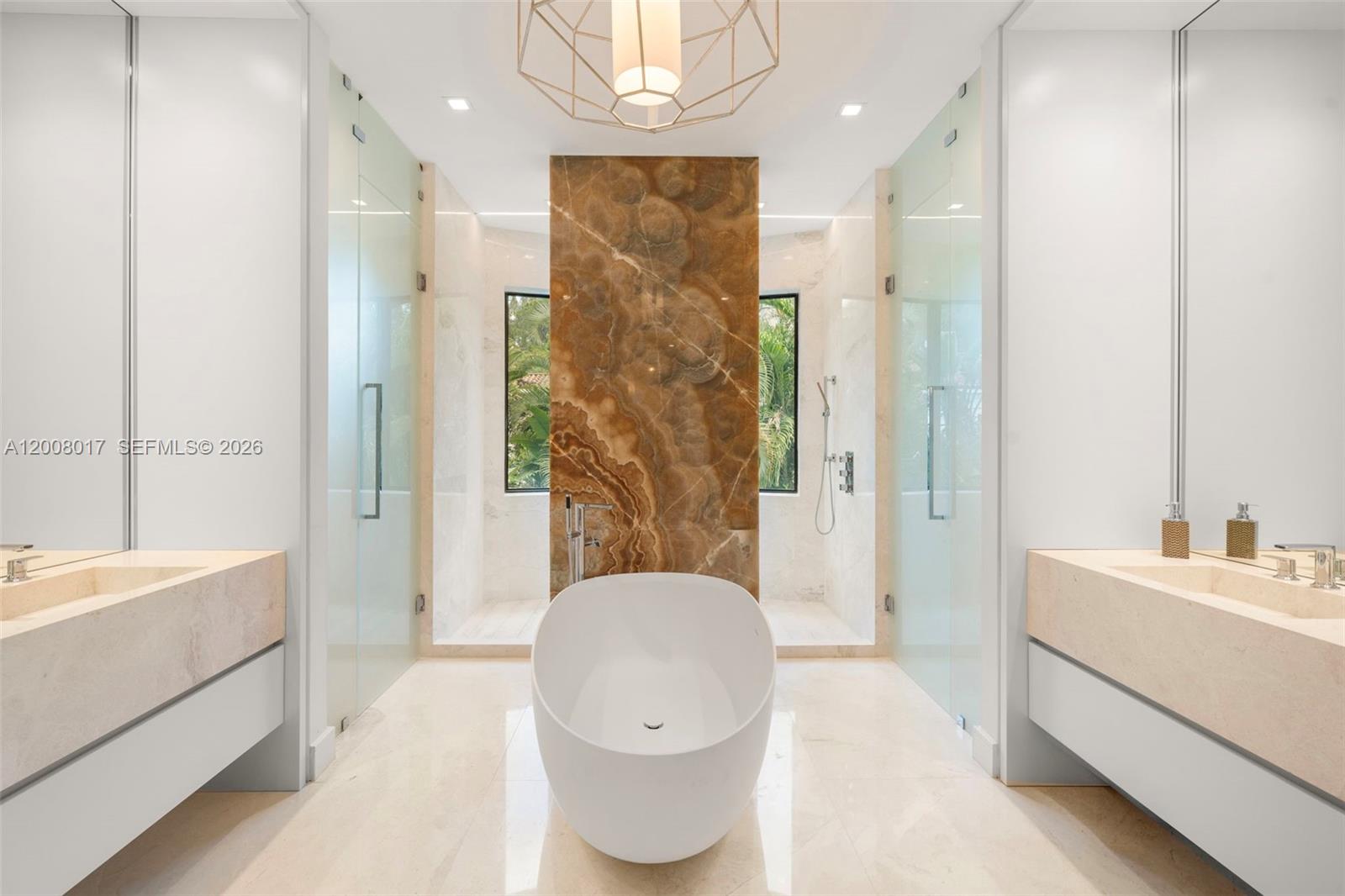 UNIVERSITY PLACE - Residential