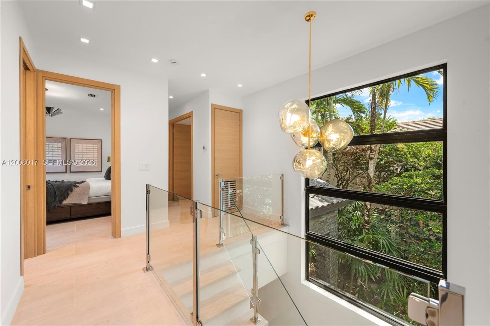 UNIVERSITY PLACE - Residential