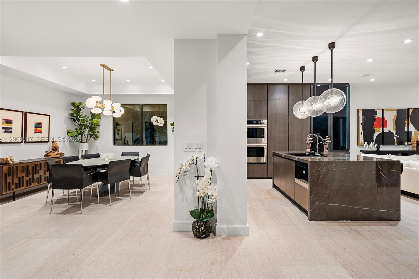 UNIVERSITY PLACE - Residential