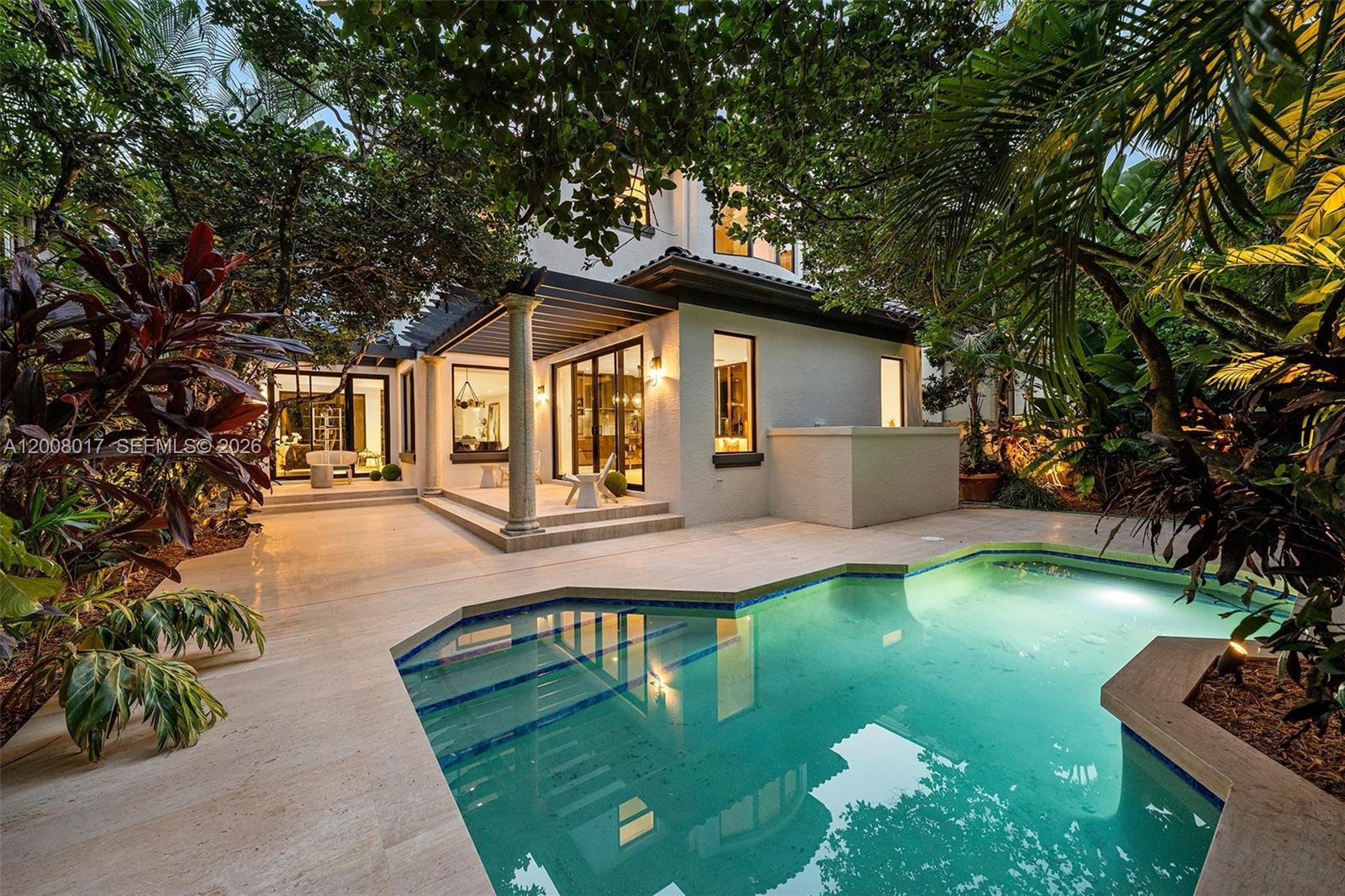 UNIVERSITY PLACE - Residential