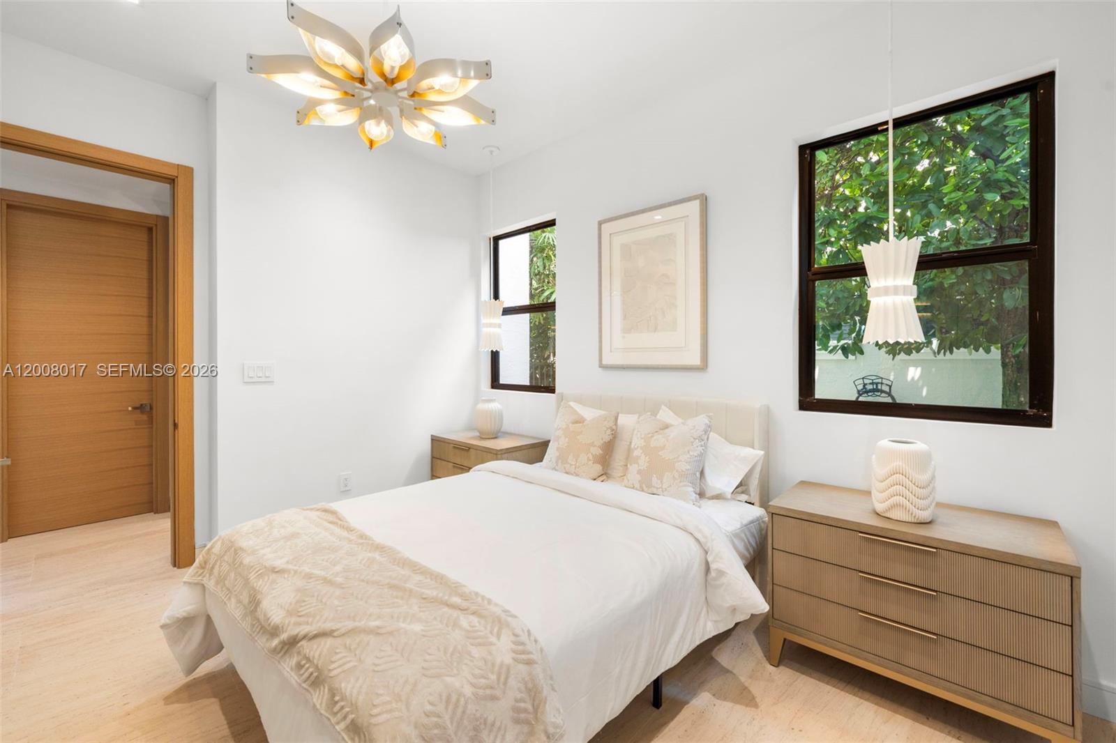 UNIVERSITY PLACE - Residential