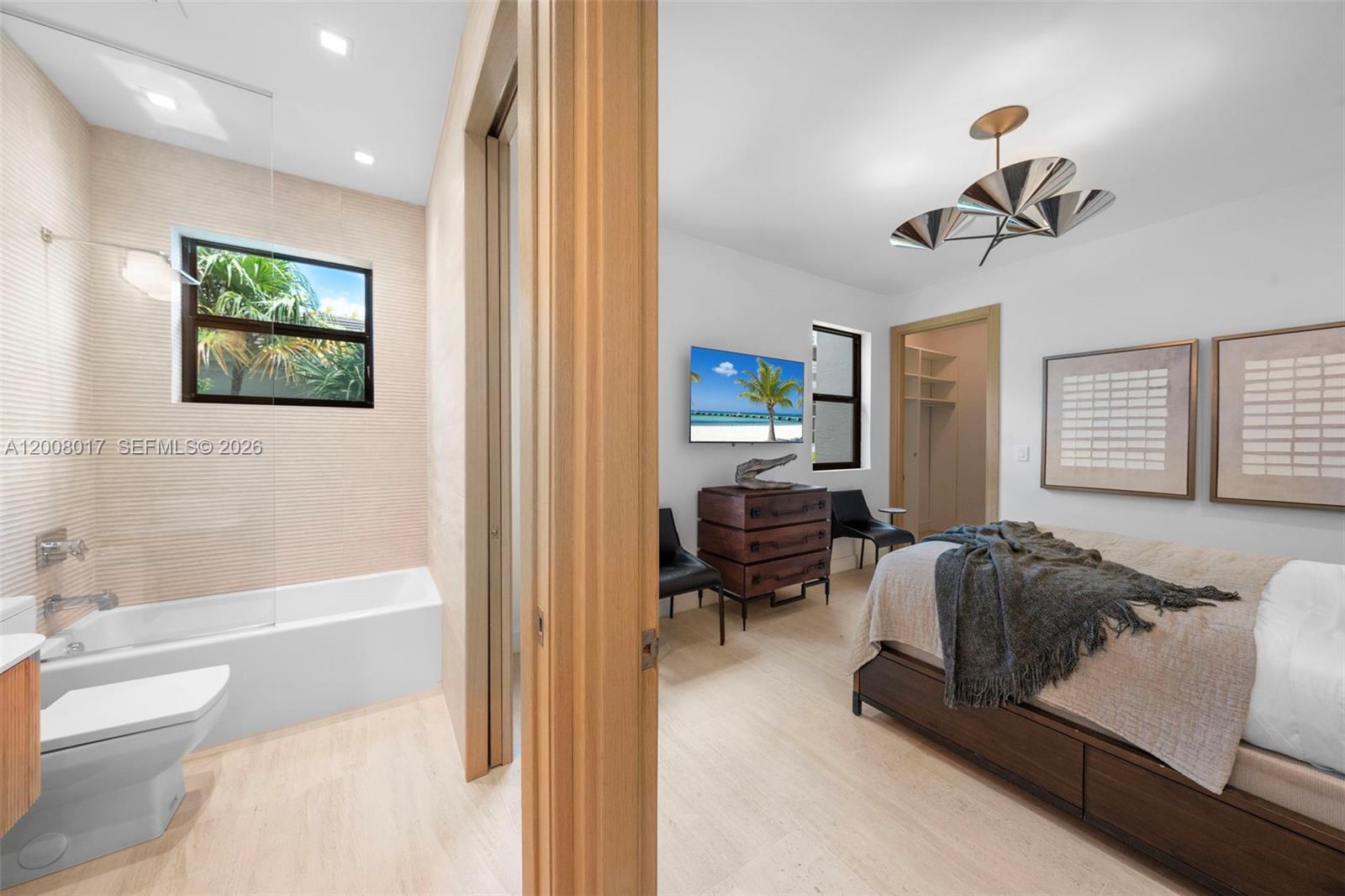 UNIVERSITY PLACE - Residential