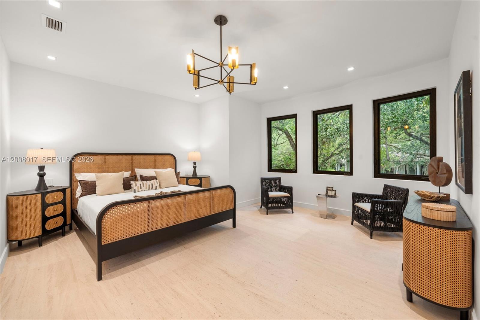 UNIVERSITY PLACE - Residential