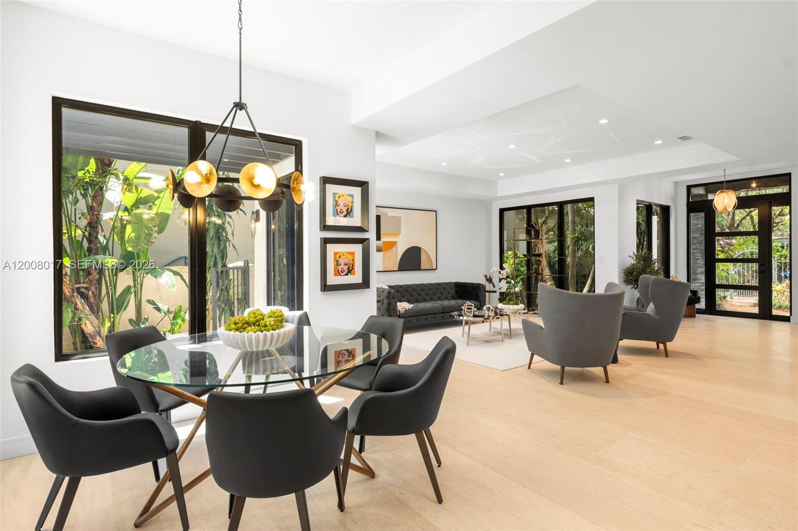 UNIVERSITY PLACE - Residential