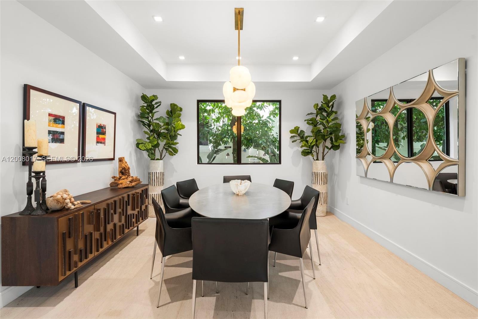 UNIVERSITY PLACE - Residential