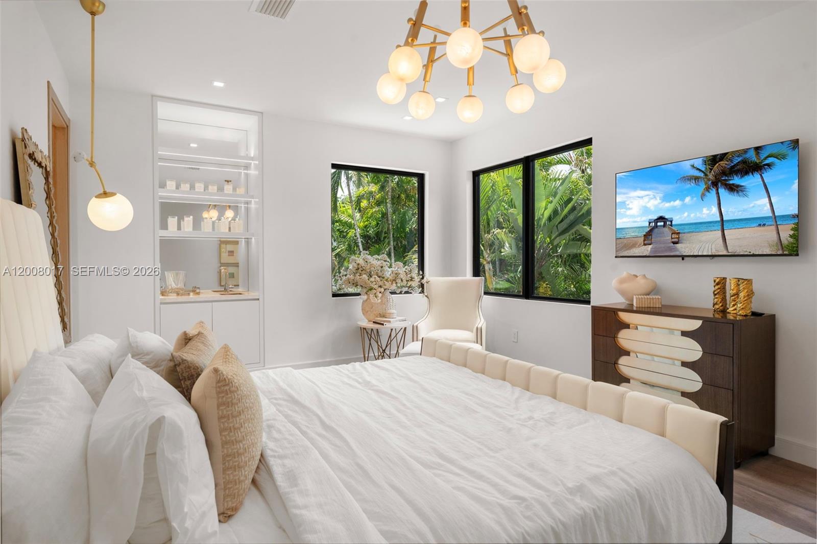 UNIVERSITY PLACE - Residential