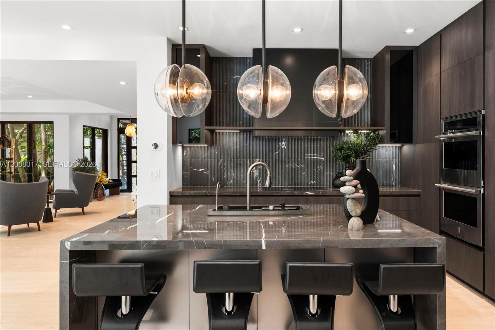 UNIVERSITY PLACE - Residential