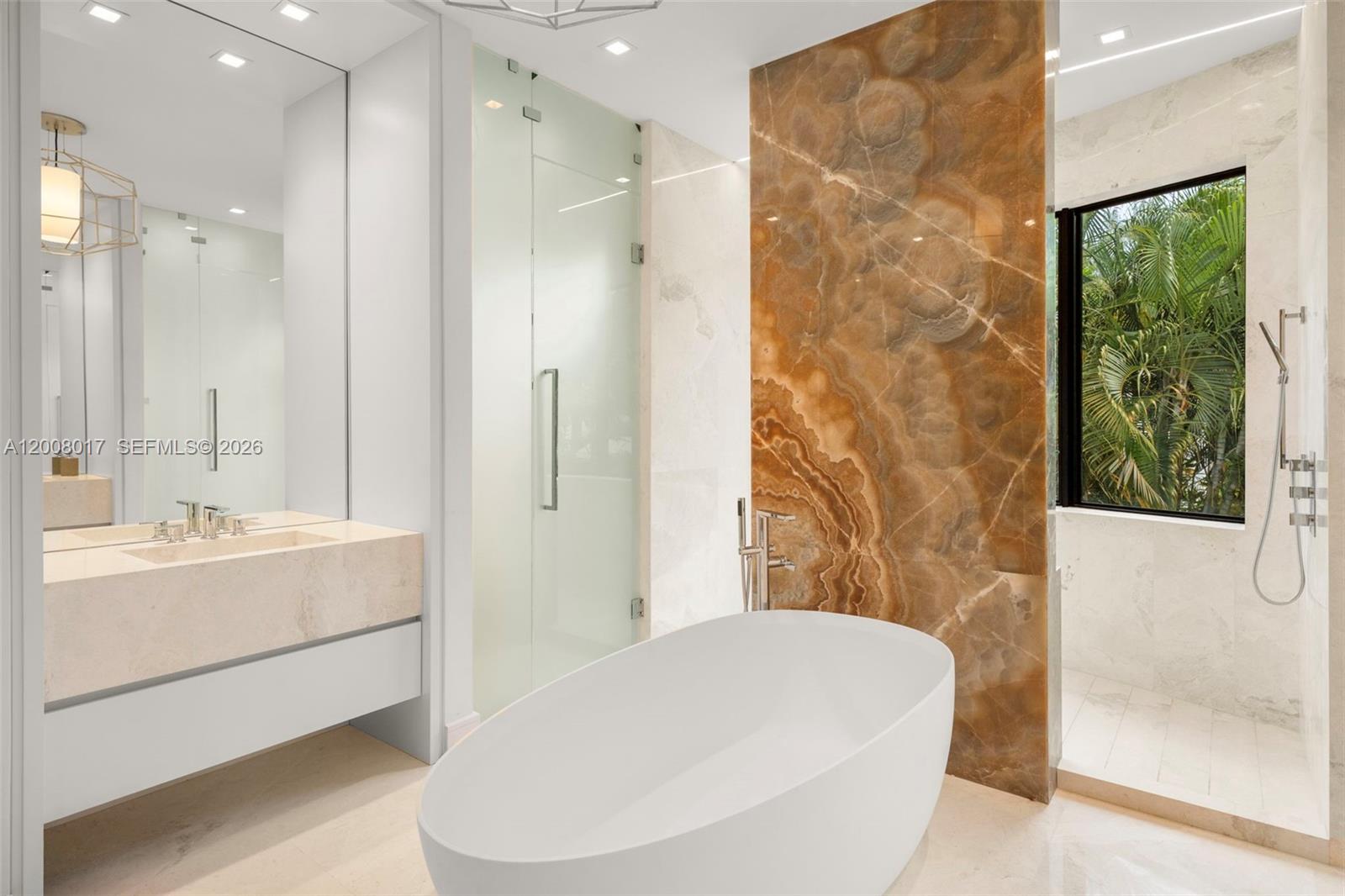 UNIVERSITY PLACE - Residential