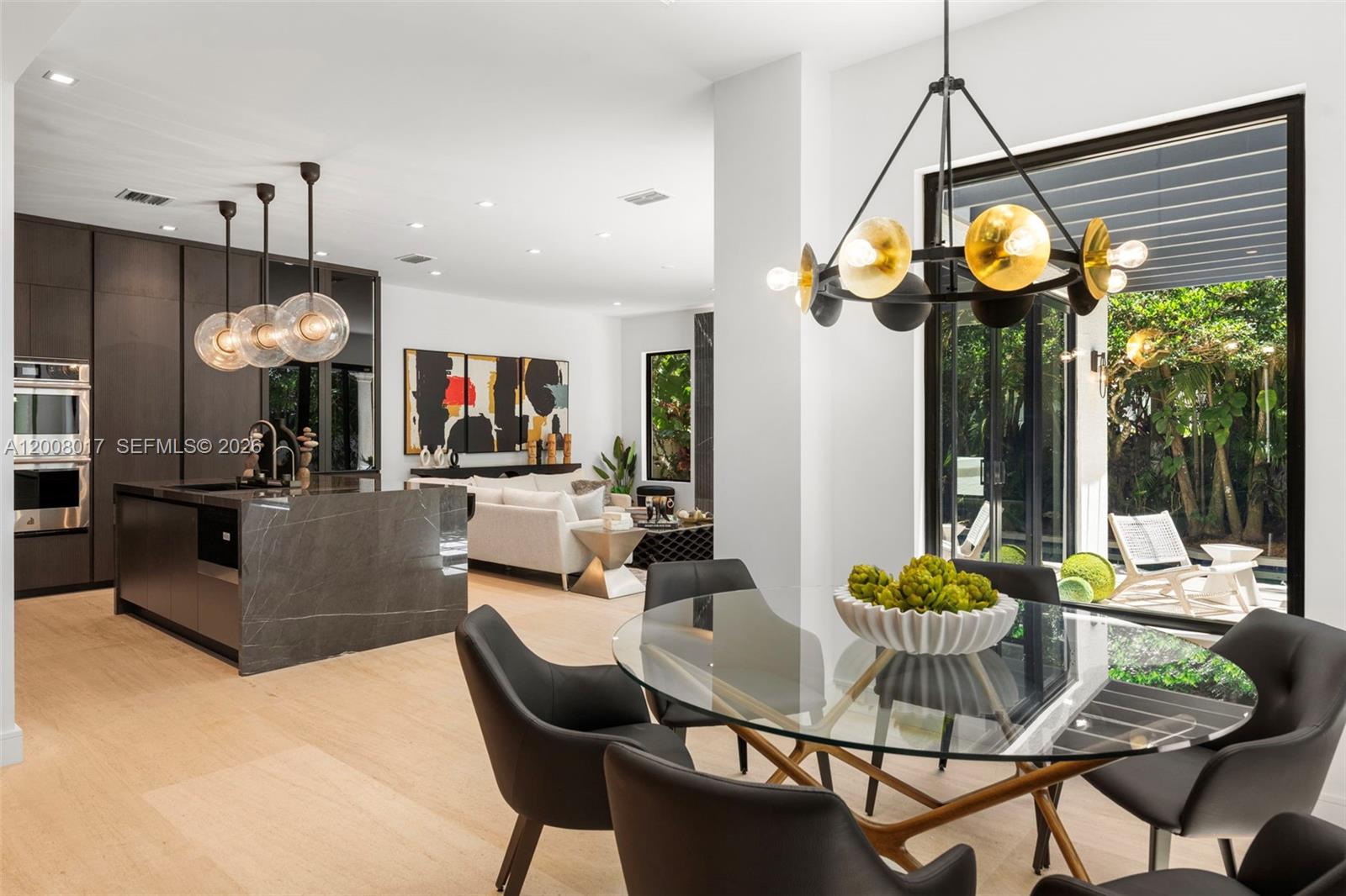 UNIVERSITY PLACE - Residential