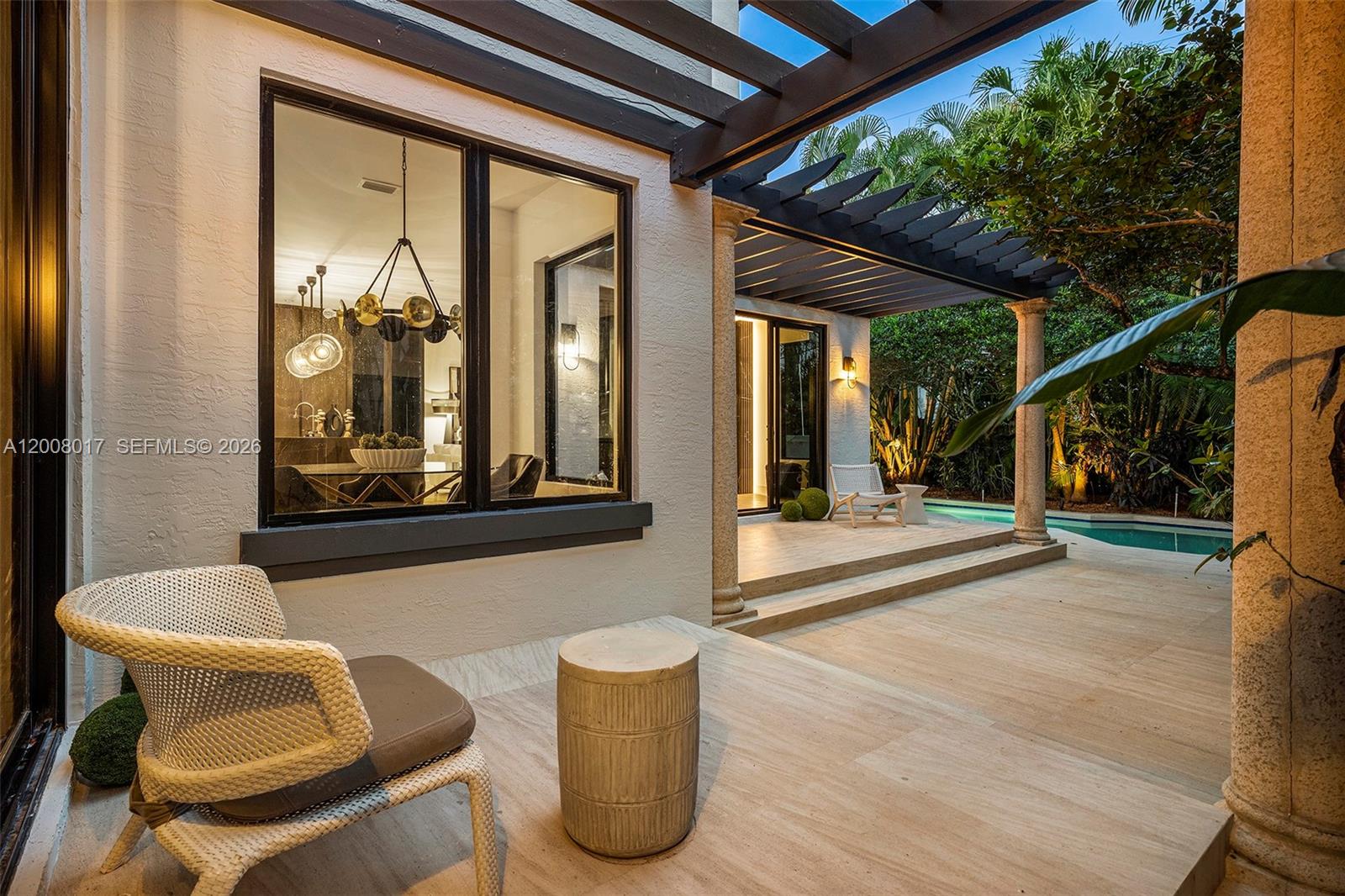 UNIVERSITY PLACE - Residential