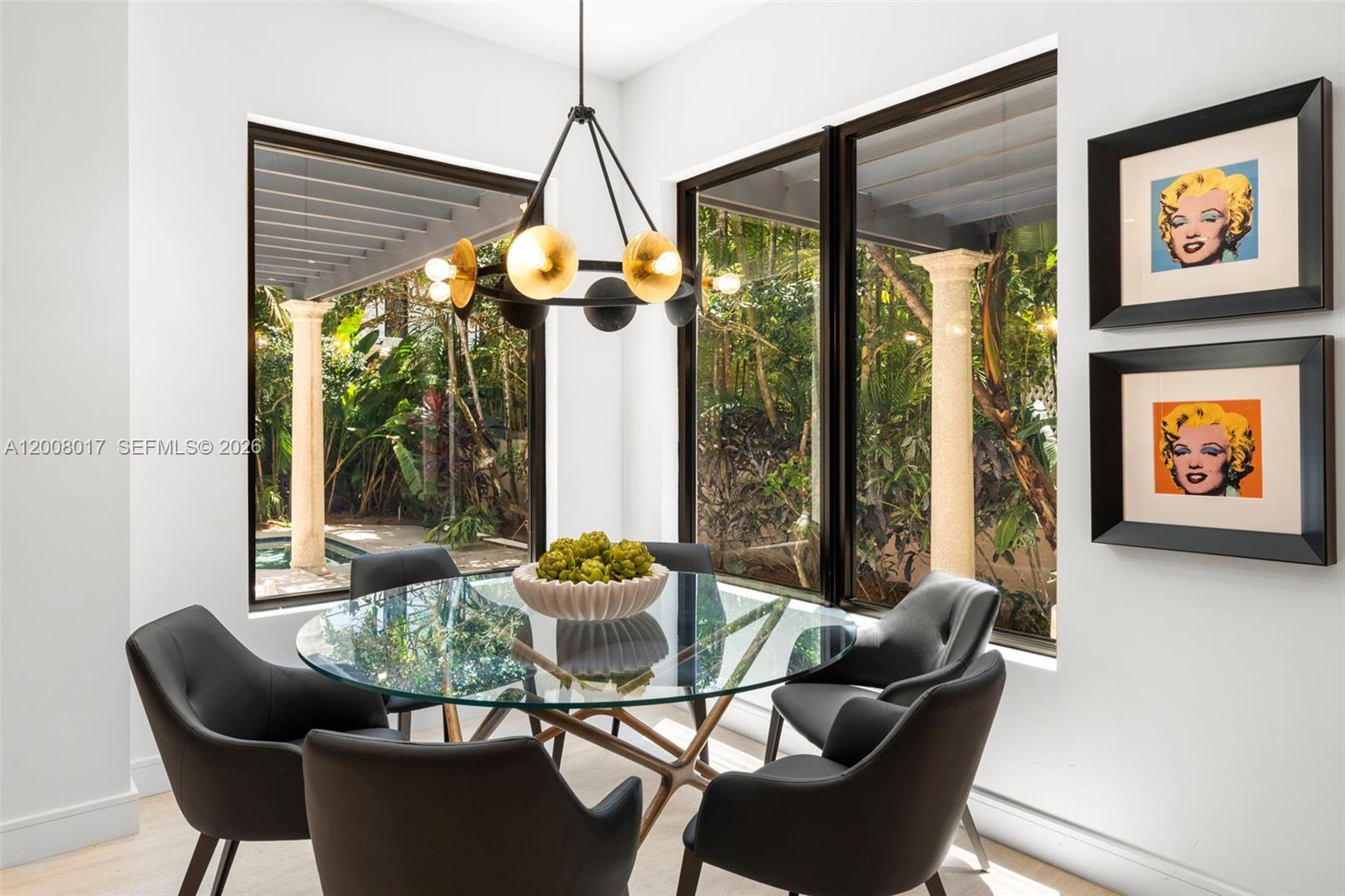 UNIVERSITY PLACE - Residential