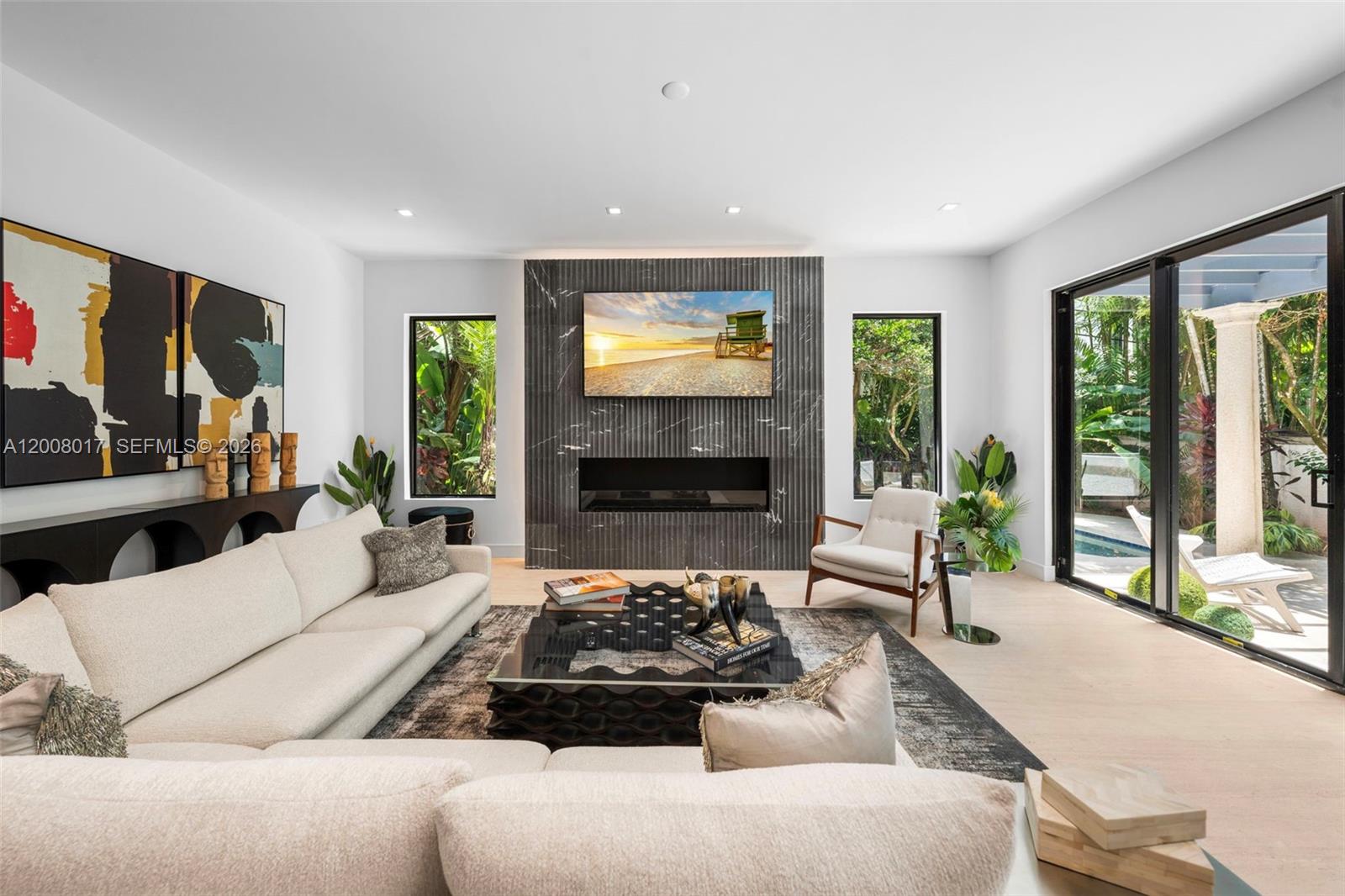 UNIVERSITY PLACE - Residential