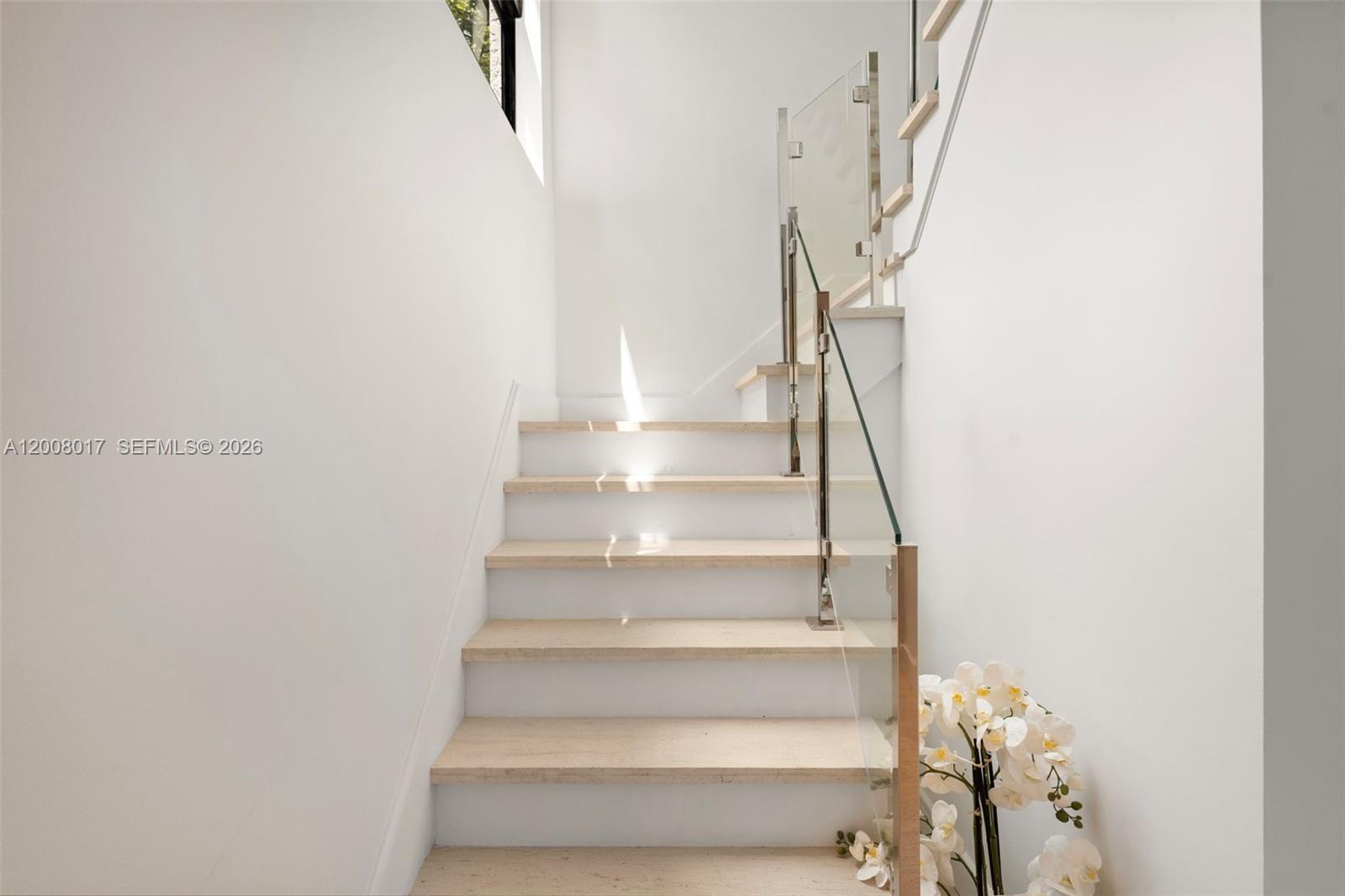 UNIVERSITY PLACE - Residential