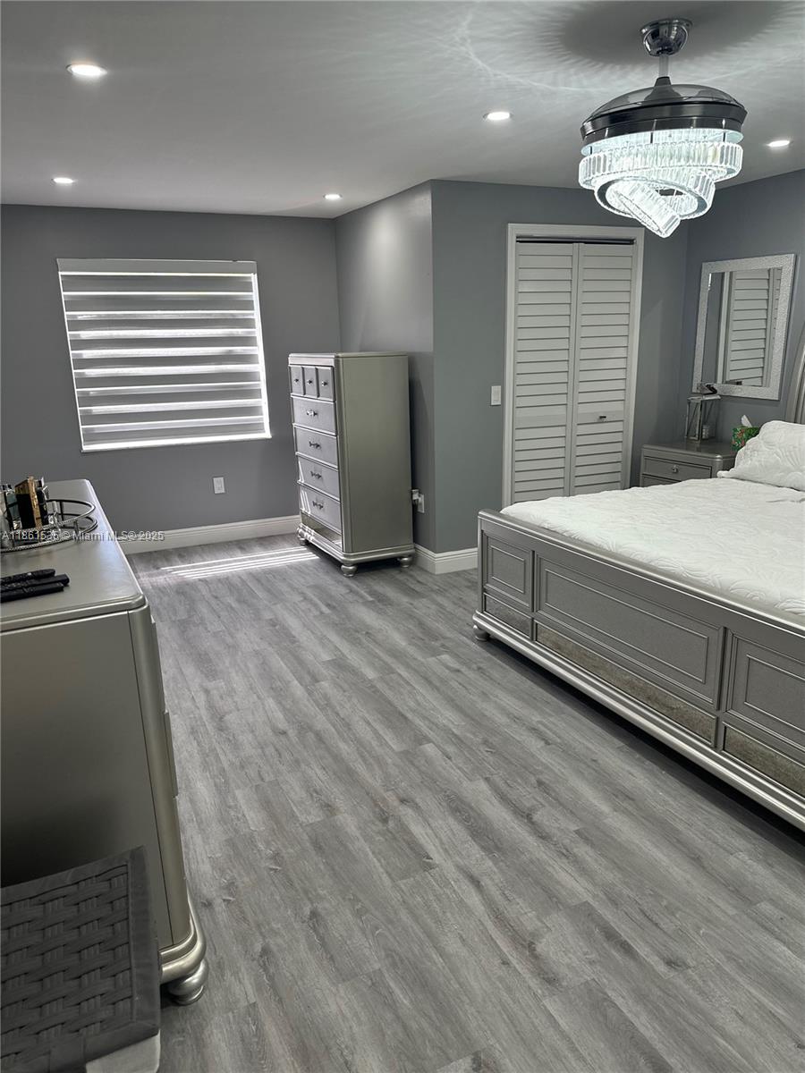 18TH HOLE AT INVERRARY CO - Residential