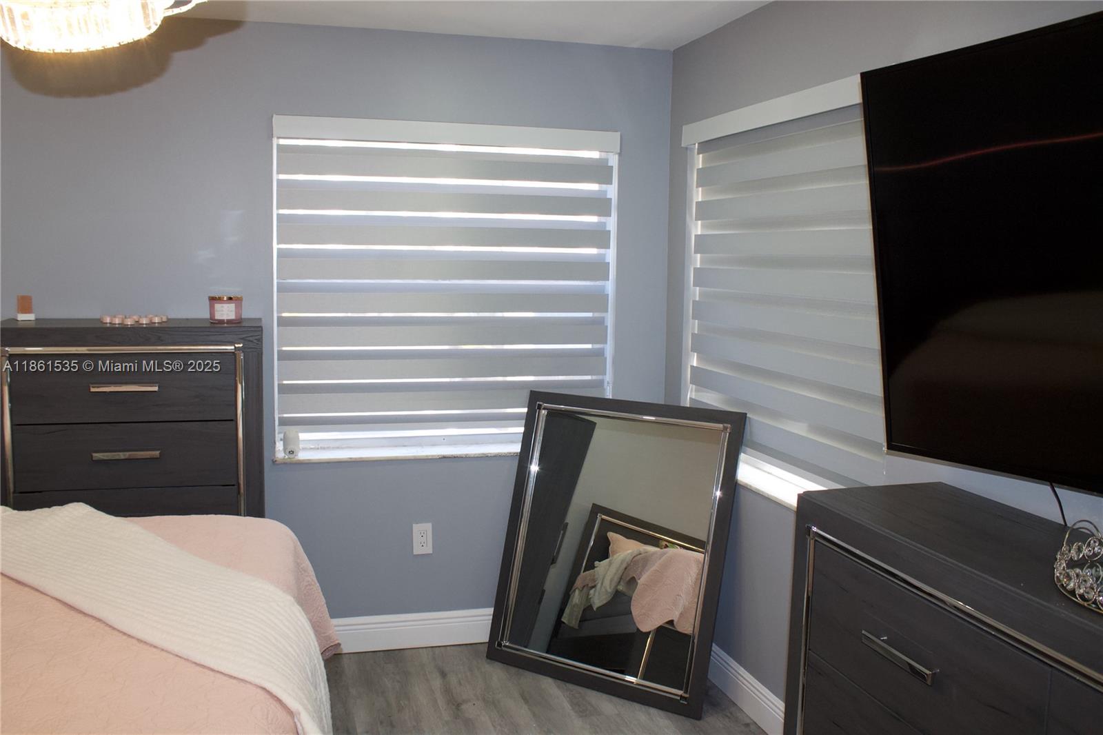 18TH HOLE AT INVERRARY CO - Residential