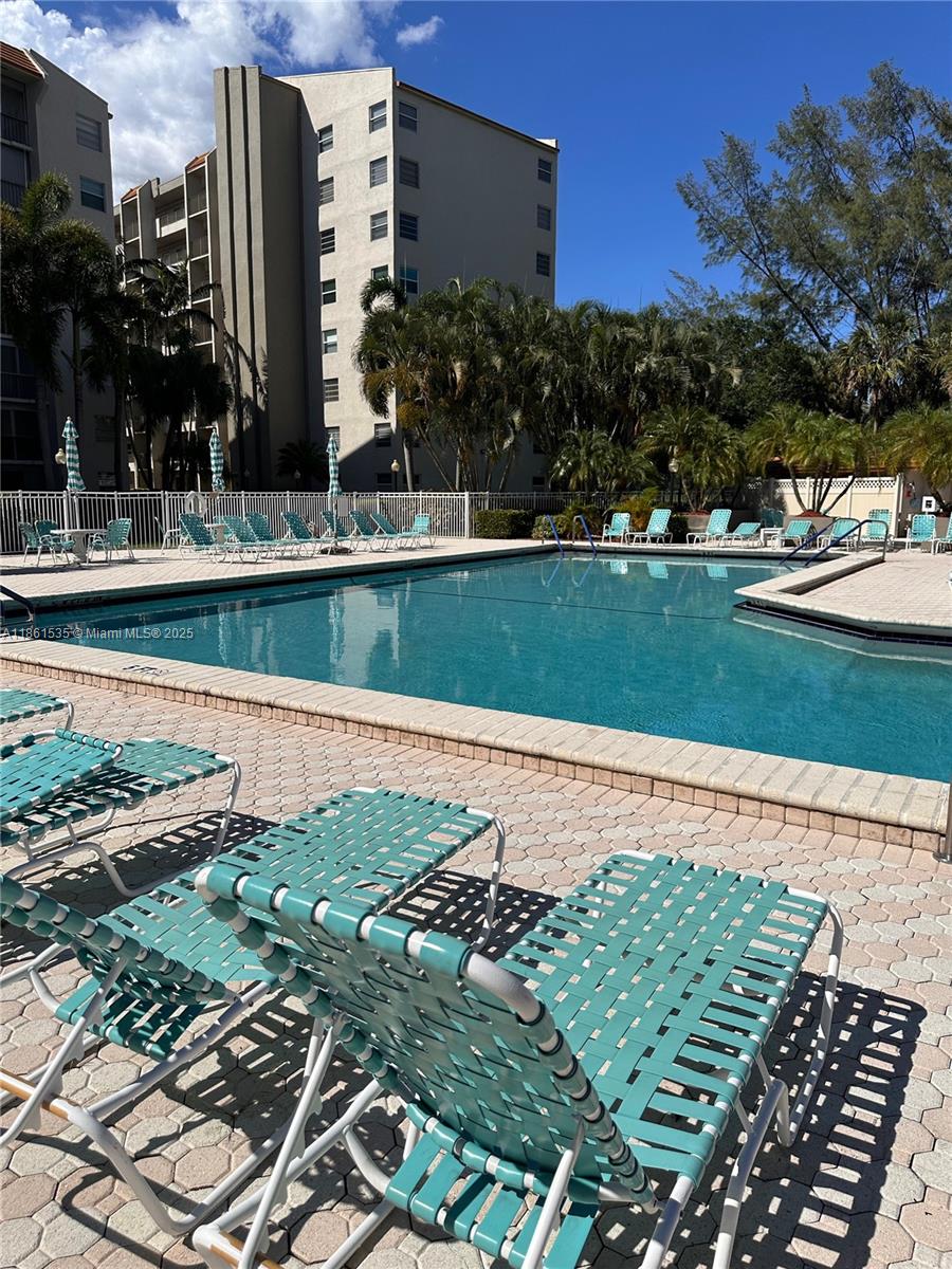 18TH HOLE AT INVERRARY CO - Residential