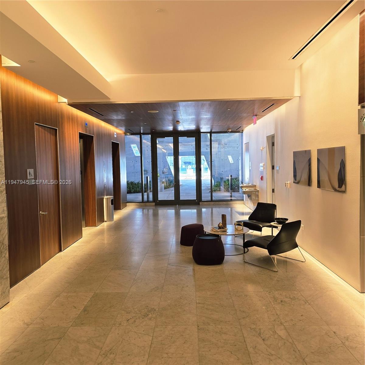 REACH CONDO - Residential