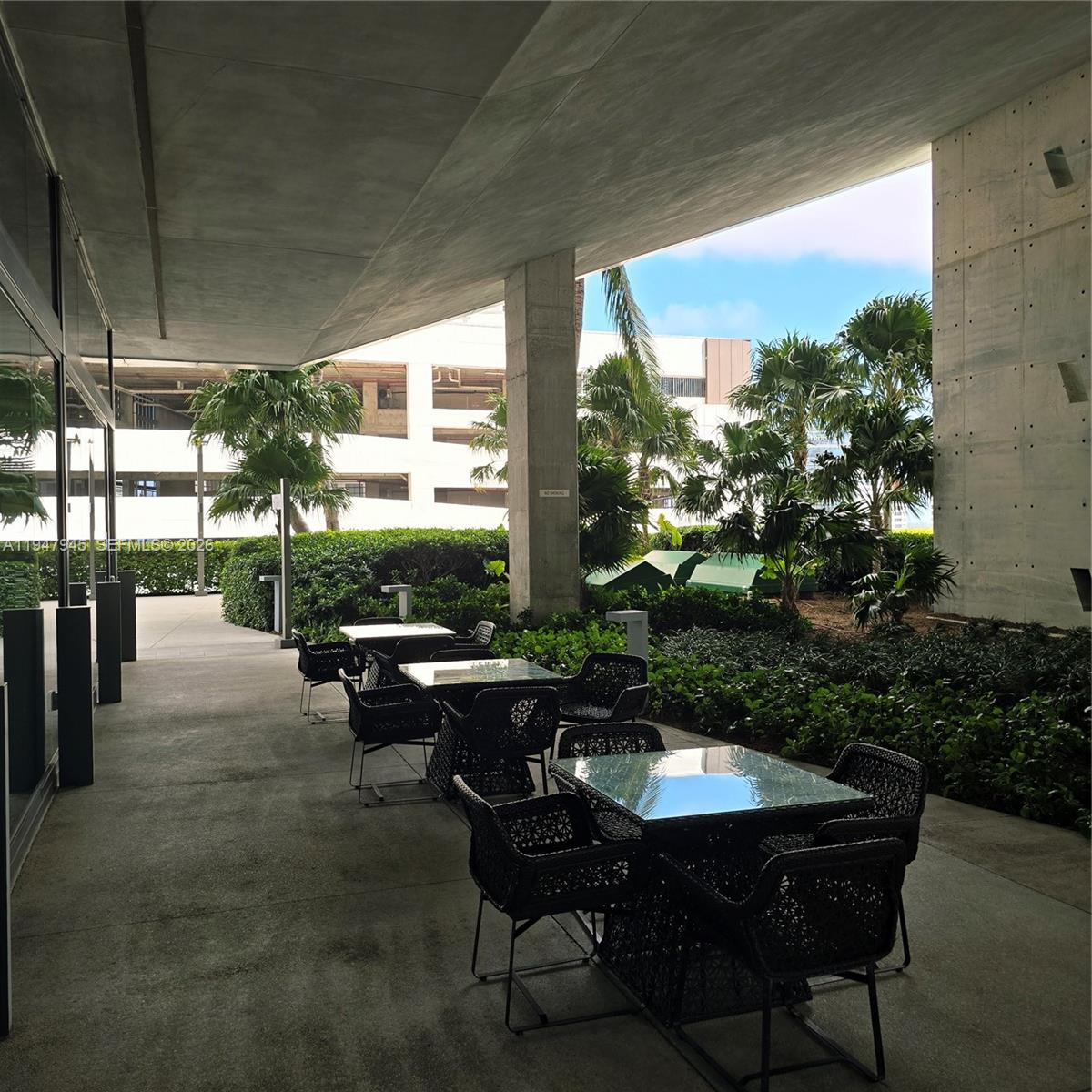 REACH CONDO - Residential