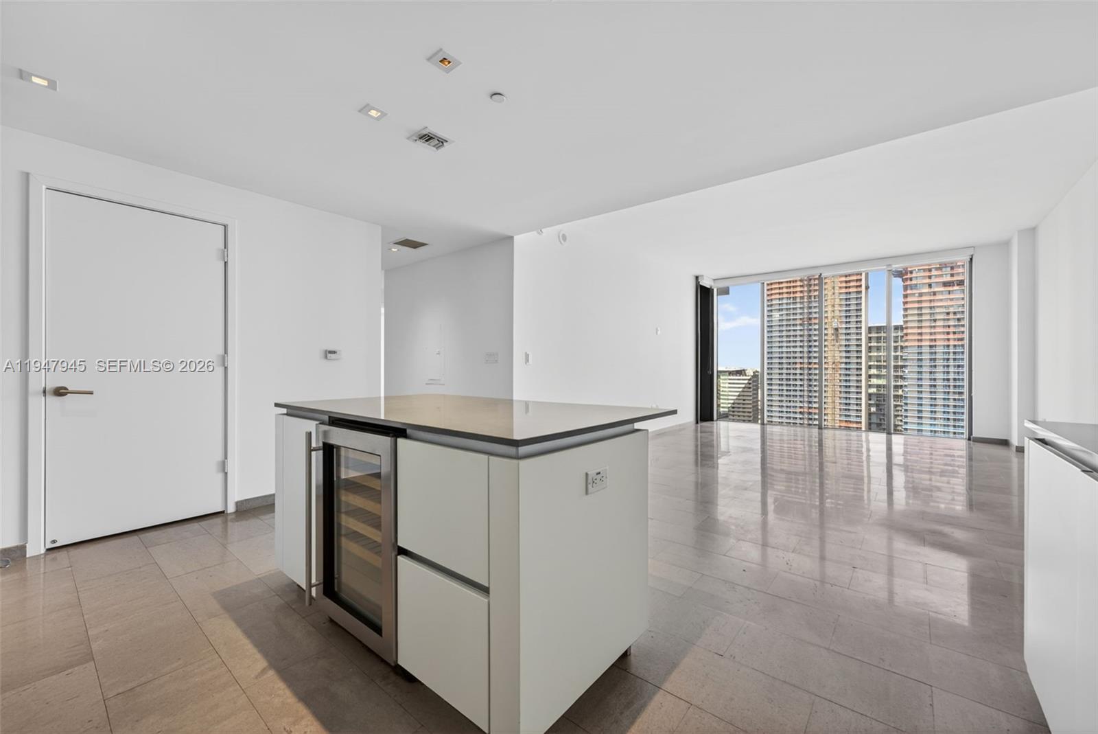 68 SE 6th St 2110